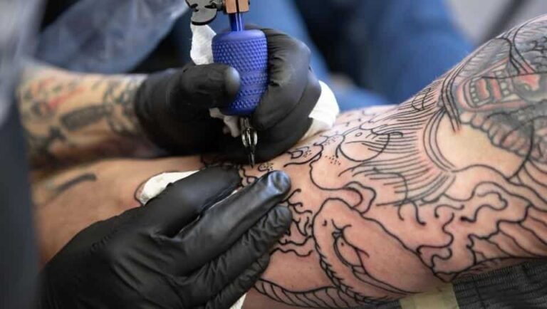 ' Tattoo ' ' Tattoo arm '